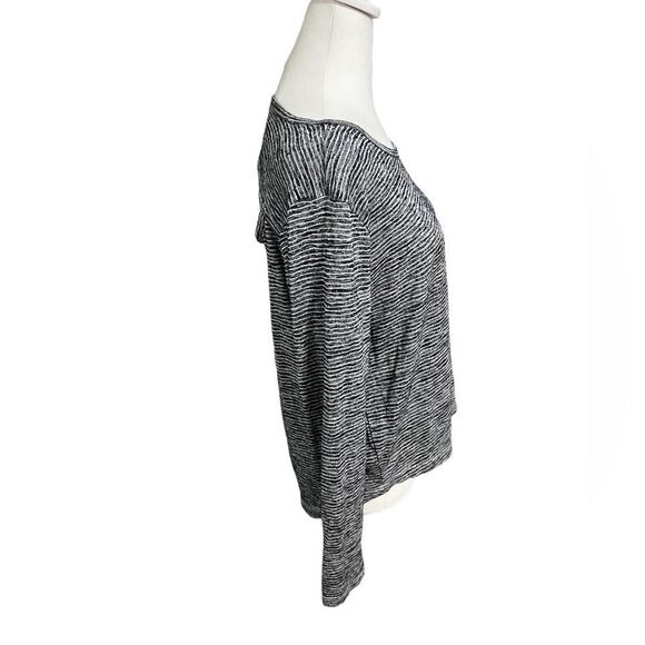 Athleta Breezy Long Sleeve small dark navy and white stripes - Picture 4 of 13